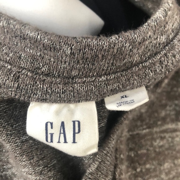 Gap Gray Casual Top - Picture 2 of 6
